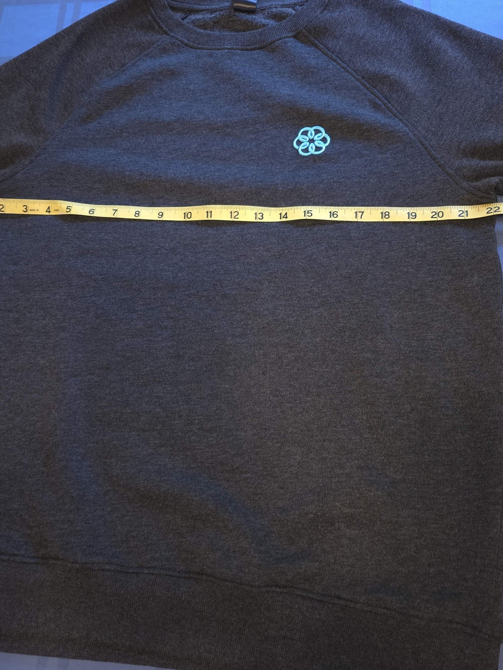 Apple Breathe Mindful Minute Meditation Charcoal Gray Crewneck Sweatshirt - Picture 10 of 12